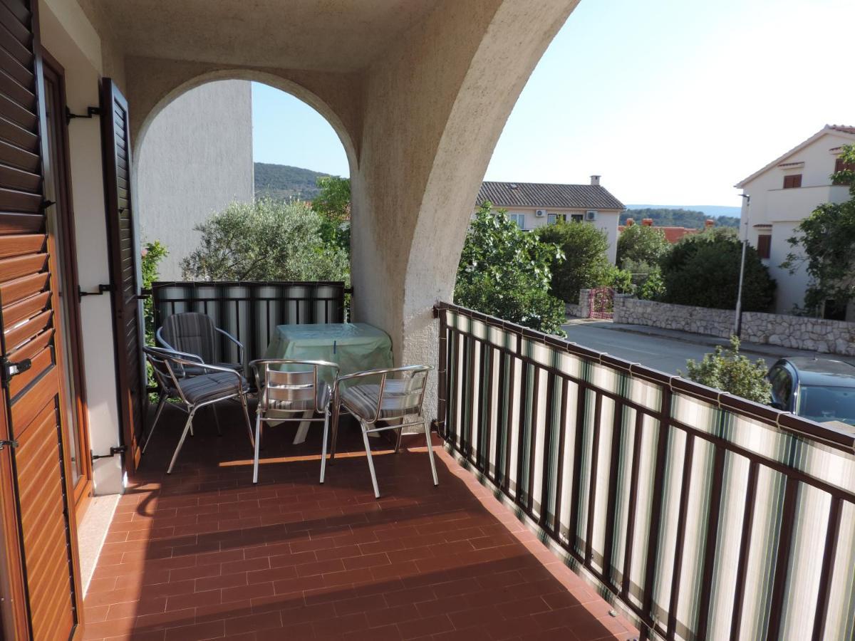 Apartmani Antica Cres Exterior photo