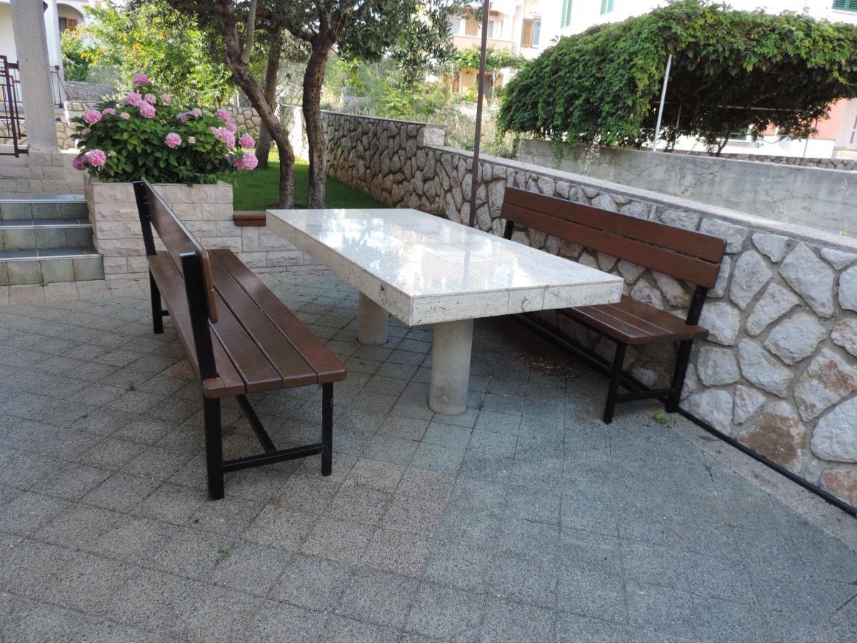 Apartmani Antica Cres Exterior photo
